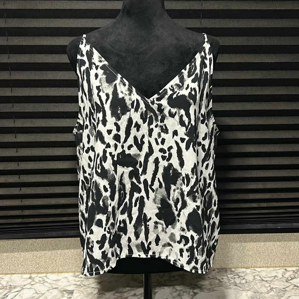 Free Press Women’s Animal Print Spaghetti Strap V-Neck Loose Fit Cami Tank Large